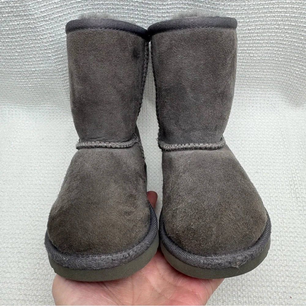 UGG Kids' Classic II Charcoal Suede Boots,Heart & S Detail, Infant sz 7